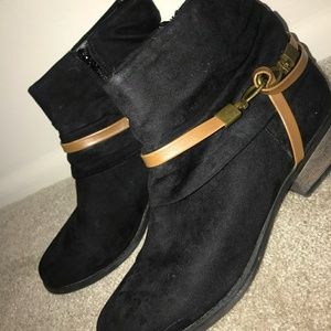 Ankle boots